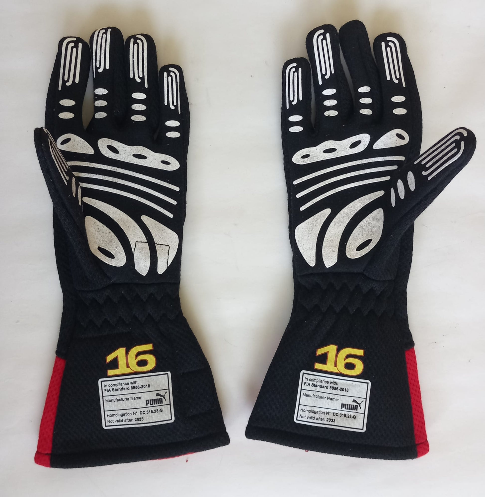2023 Carlos Sainz Scuderia Ferrari F1 Gloves - Dubai Sports Pro